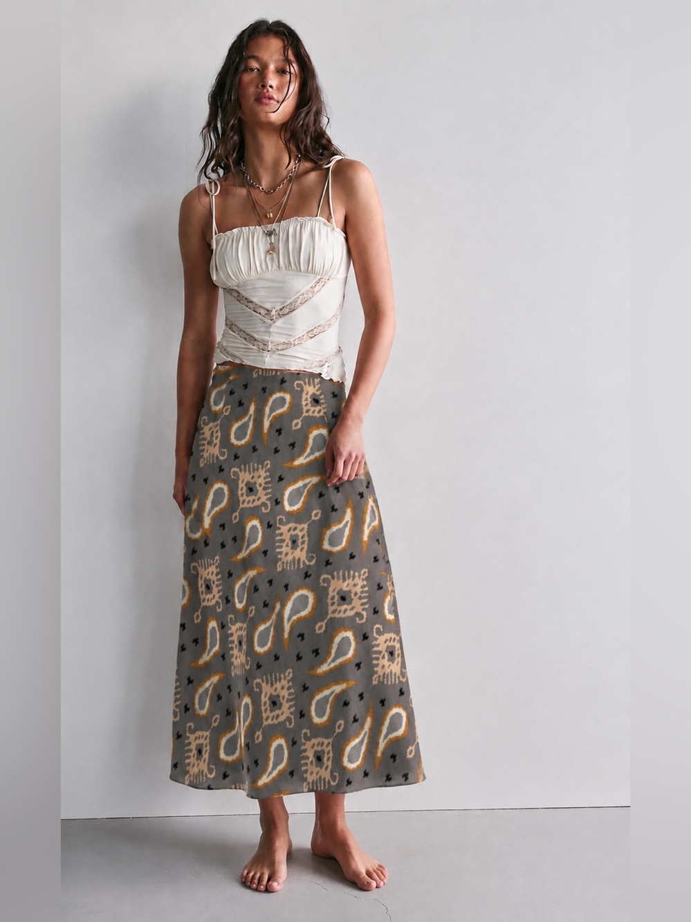 Jules & Leopold Gray Paisley Print Maxi Skirt with Tan Accents
